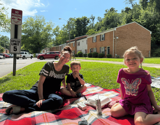 Feeding SWVA recipient family having a picnic